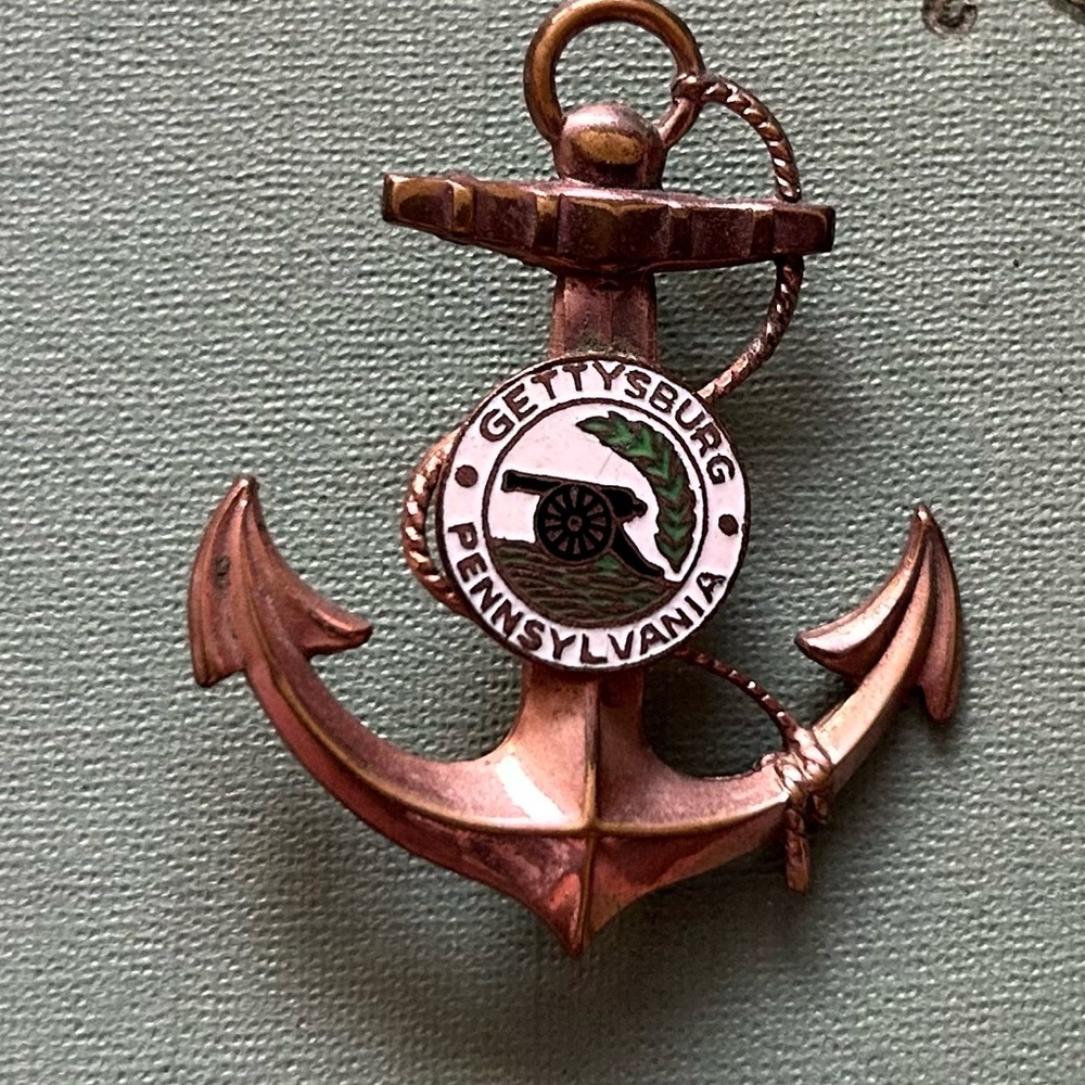 EXCELLENT OLD VINTAGE souvenir Gettysburg Pennsylvania Anchor Pin